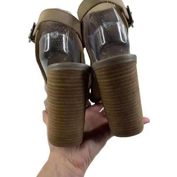 Kelsi Dagger Brooklyn Taupe Goya Perforated Heel - Picture 8 of 8